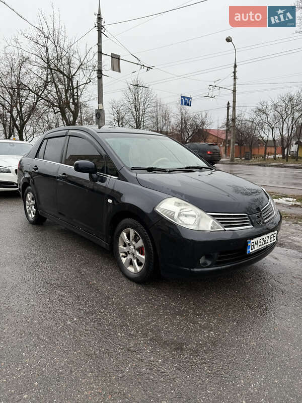 2007 nissan tiida
