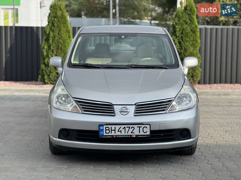 2007 nissan tiida