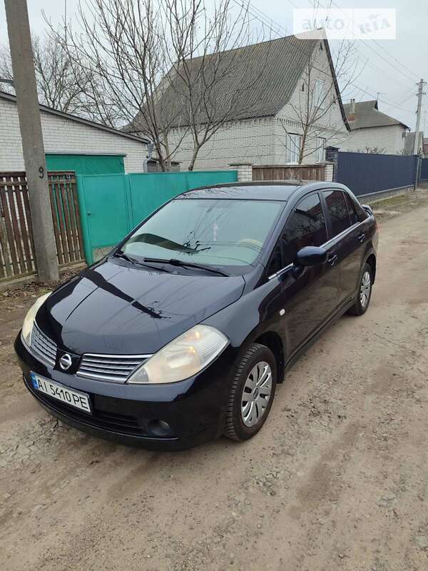2006 nissan tiida