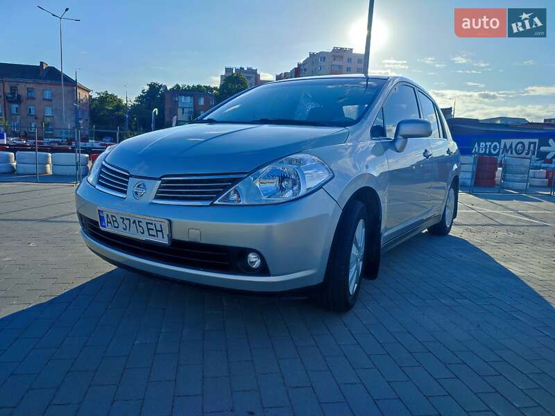 2007 nissan tiida
