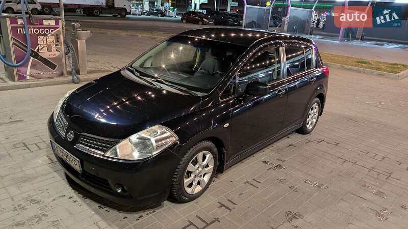 2008 nissan tiida