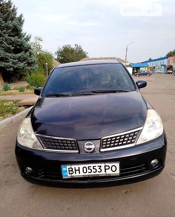 2008 nissan tiida