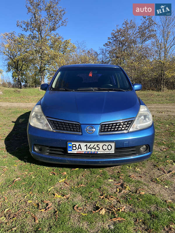 2007 nissan tiida