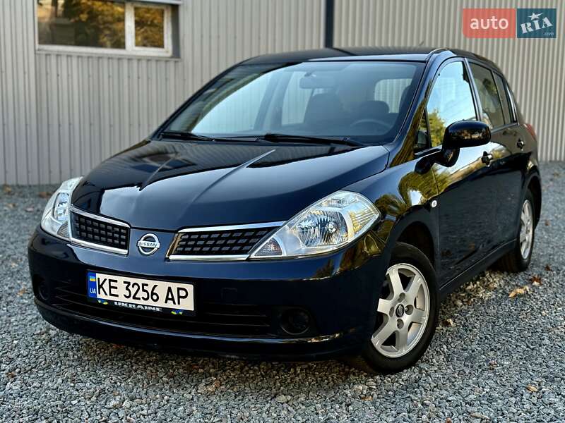 2007 nissan tiida