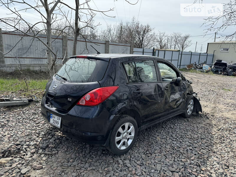 2008 nissan tiida