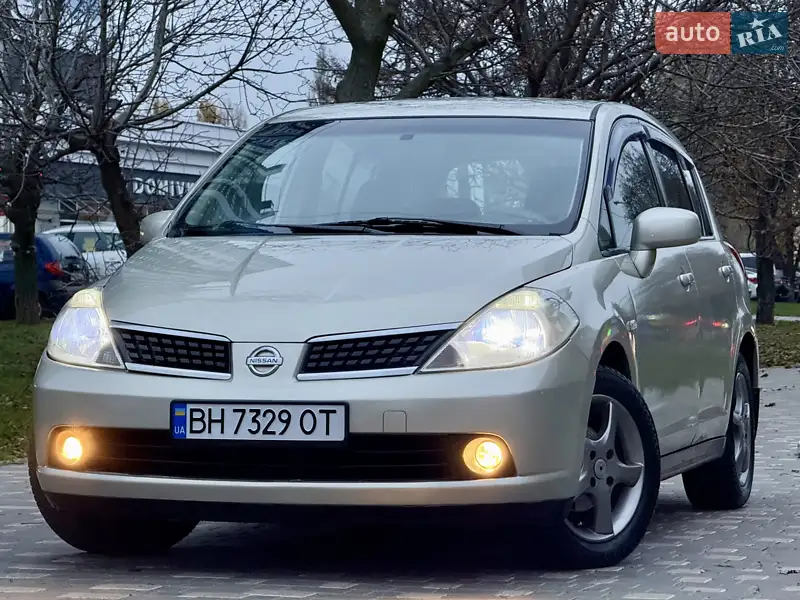 2007 nissan tiida
