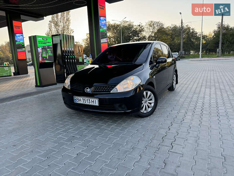 2007 nissan tiida