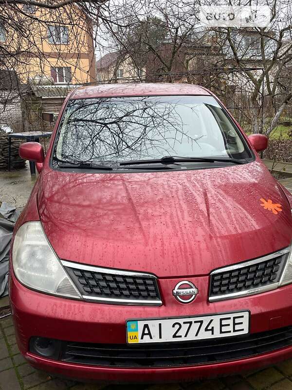 2008 nissan tiida