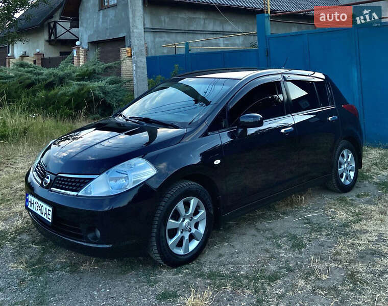 2008 nissan tiida