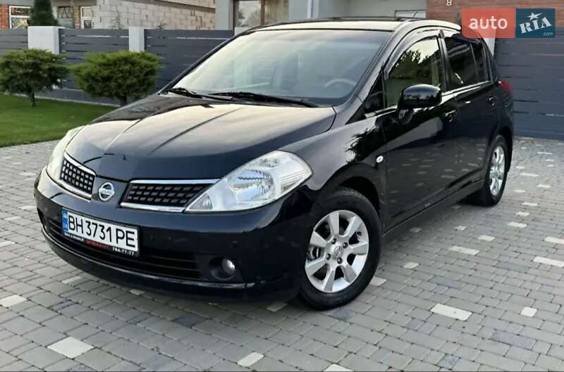 2008 nissan tiida