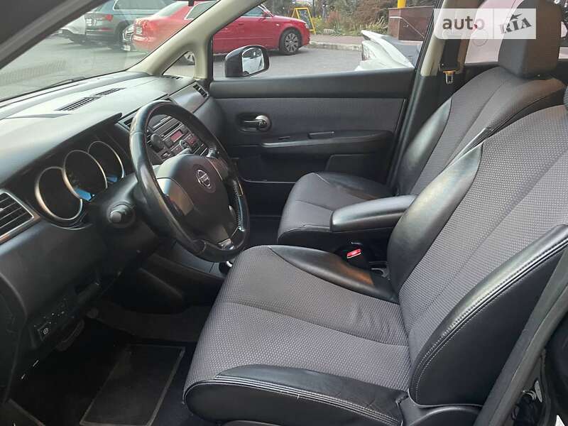 2008 nissan tiida