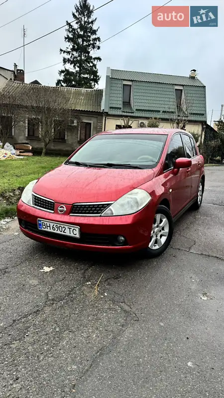 2007 nissan tiida