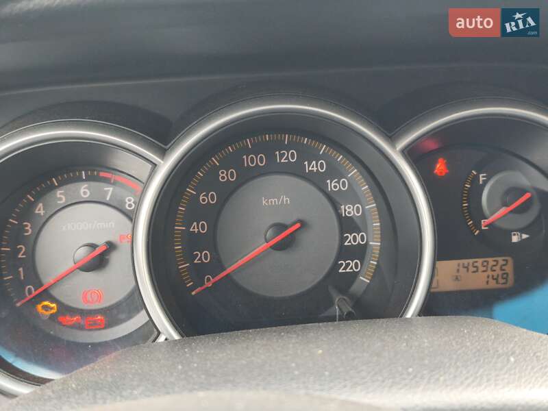 2008 nissan tiida