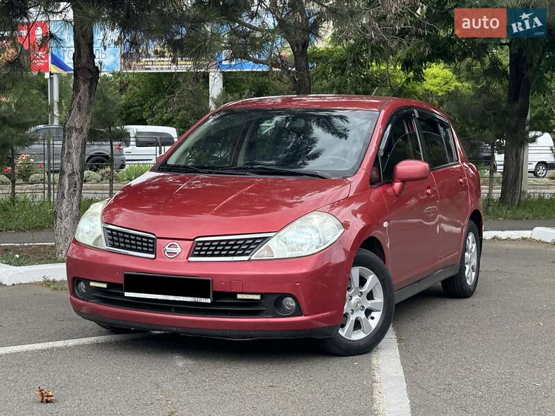 2008 nissan tiida