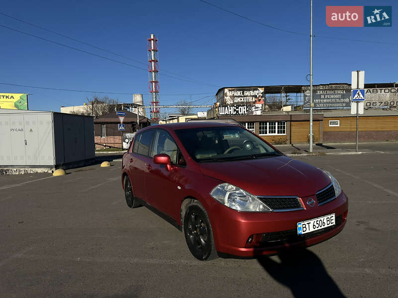 2007 nissan tiida