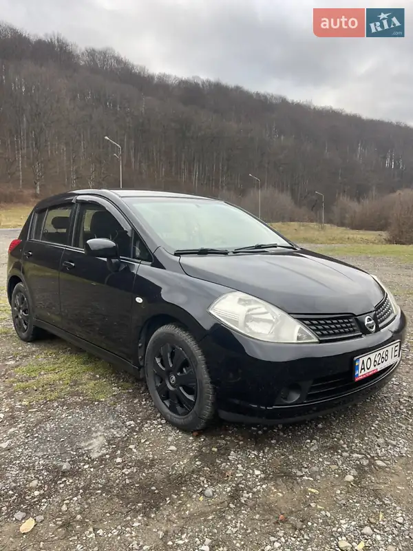 2008 nissan tiida