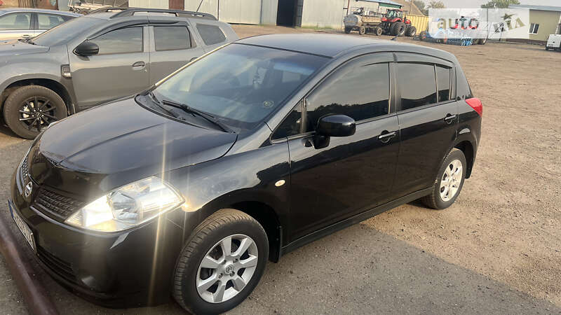 2008 nissan tiida
