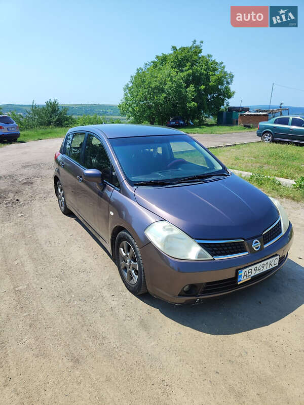 2007 nissan tiida