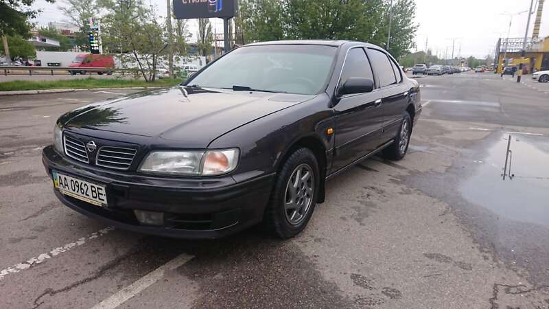 1995 nissan maxima