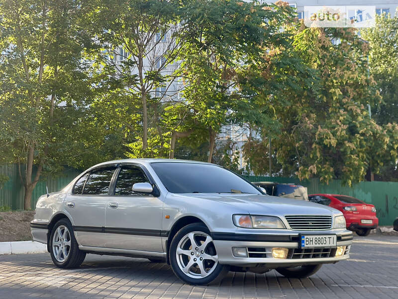 1995 nissan maxima