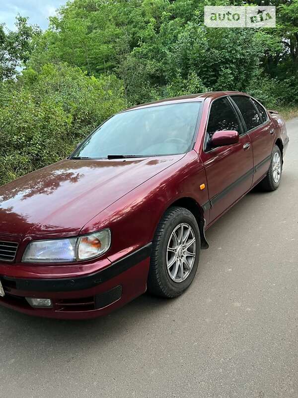 1996 nissan maxima