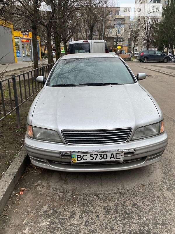 1997 nissan maxima