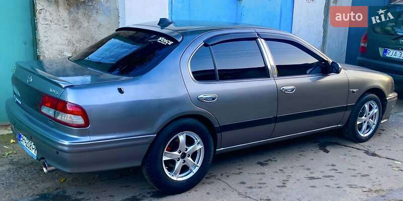 1996 nissan maxima