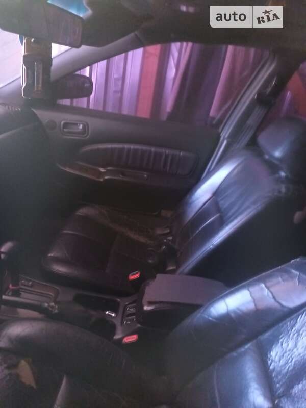 1997 nissan maxima