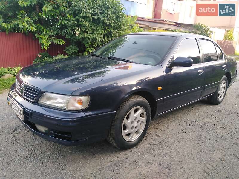 1999 nissan maxima