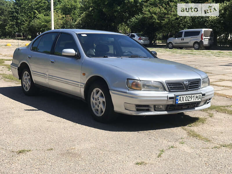 1998 nissan maxima