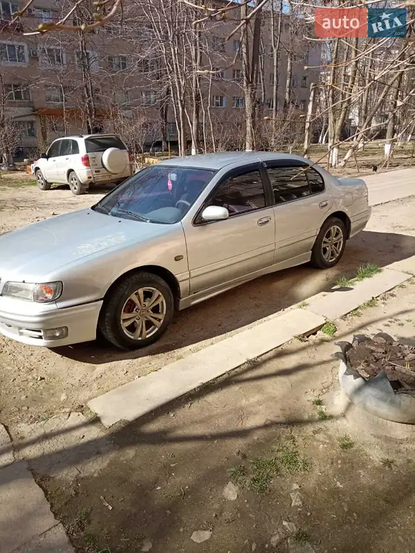 1996 nissan maxima