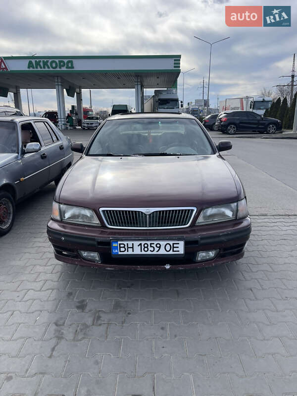 1996 nissan maxima