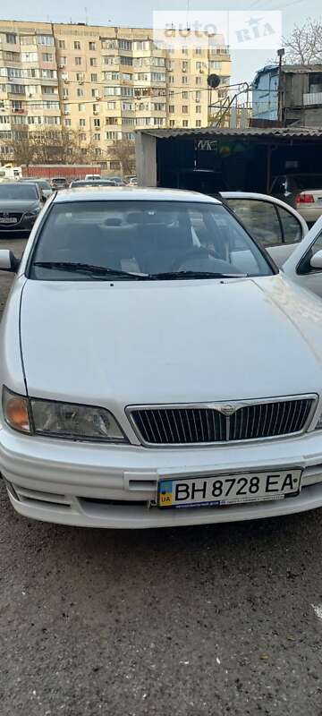 1998 nissan maxima