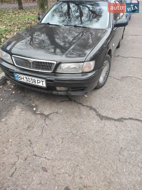 1998 nissan maxima