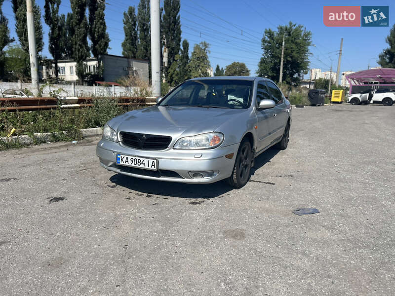 2000 nissan maxima
