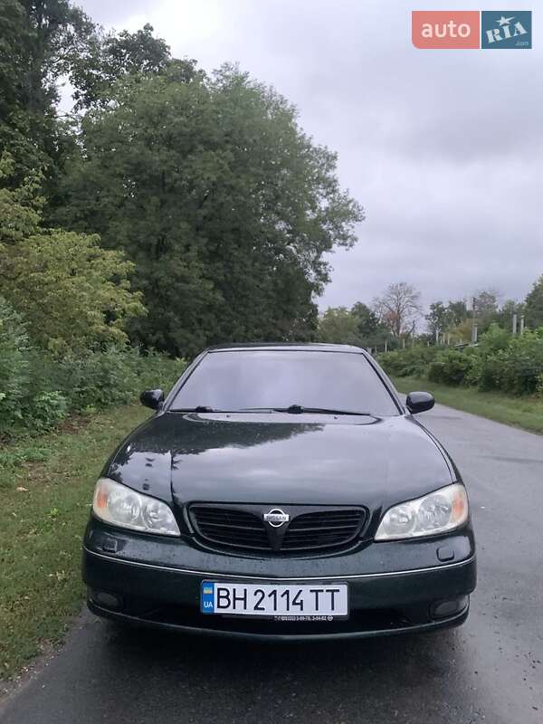 2000 nissan maxima
