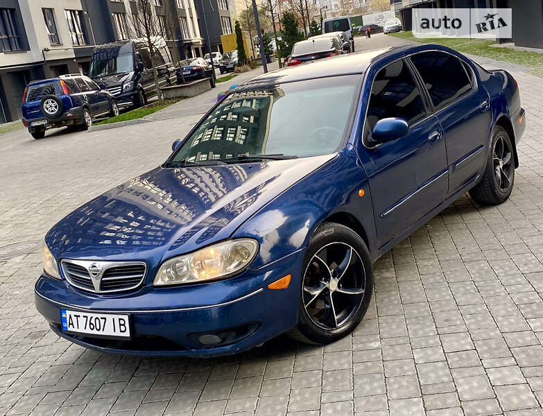 2000 nissan maxima