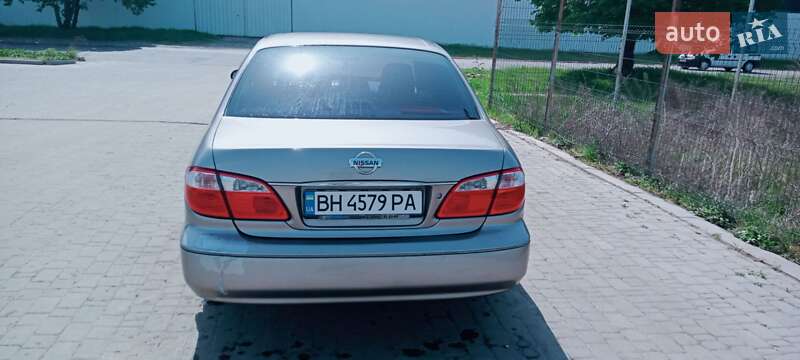 2001 nissan maxima