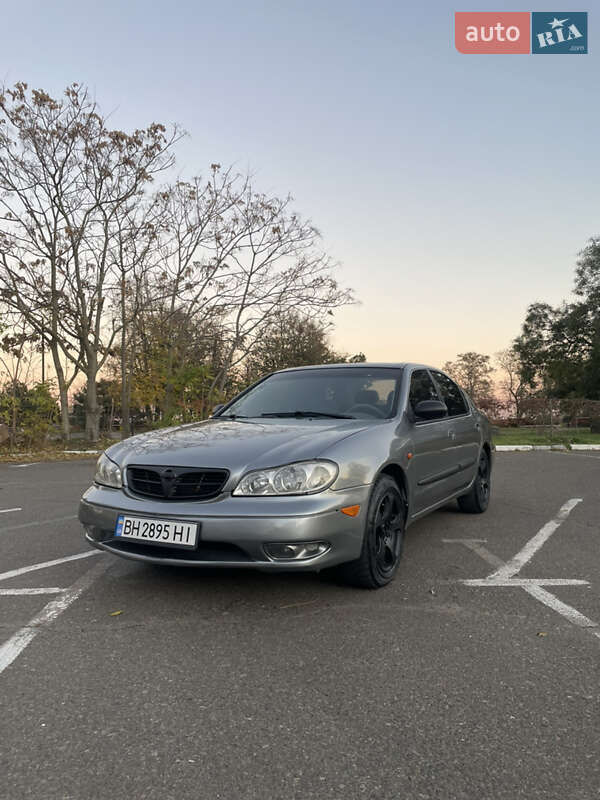 2003 nissan maxima