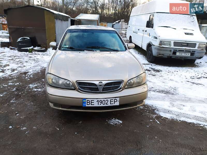 2004 nissan maxima