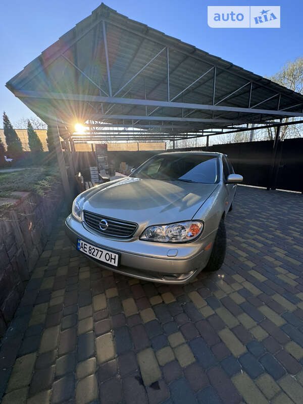 2005 nissan maxima