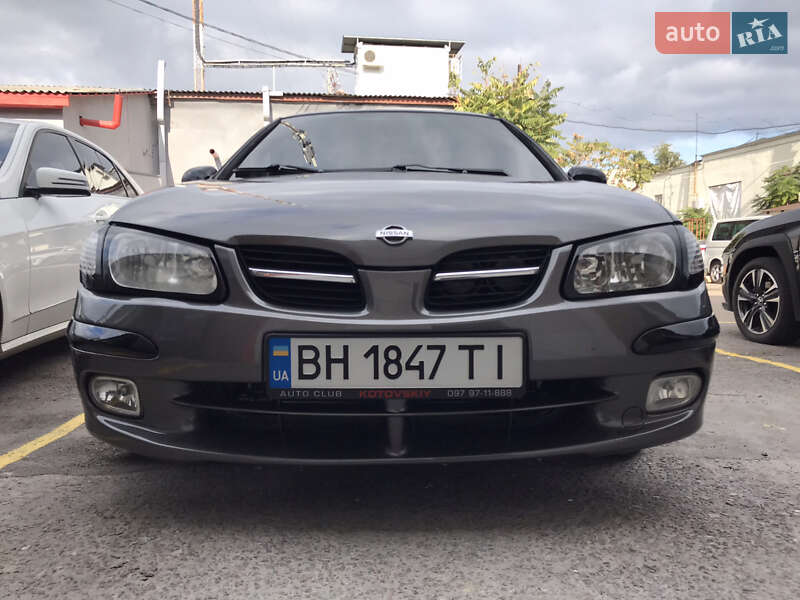2000 nissan almera