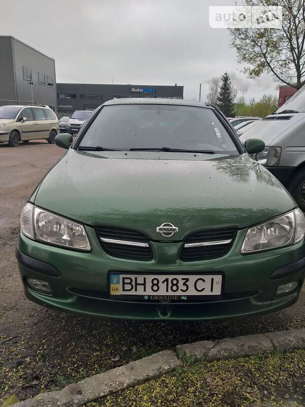2002 nissan almera