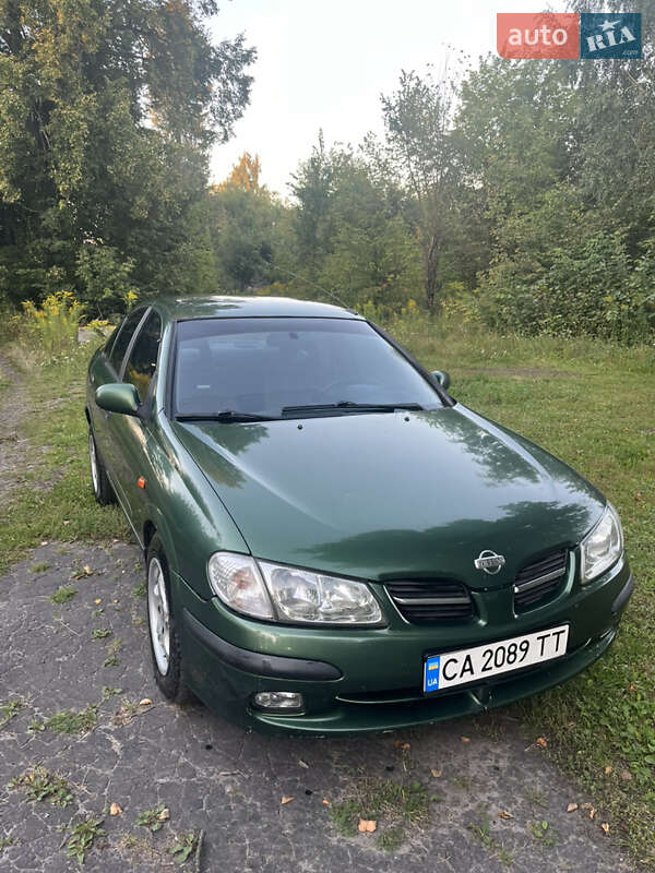 2001 nissan almera