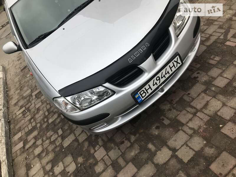 2001 nissan almera