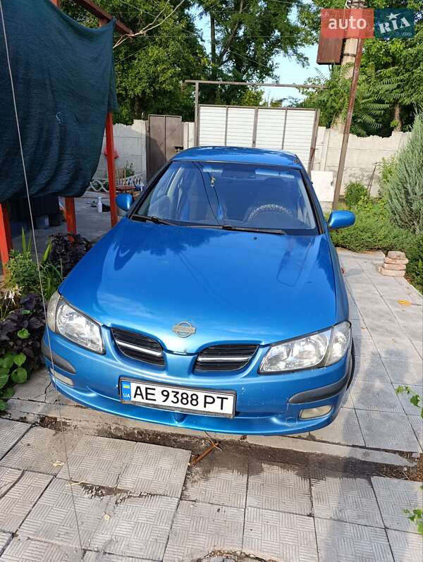2001 nissan almera