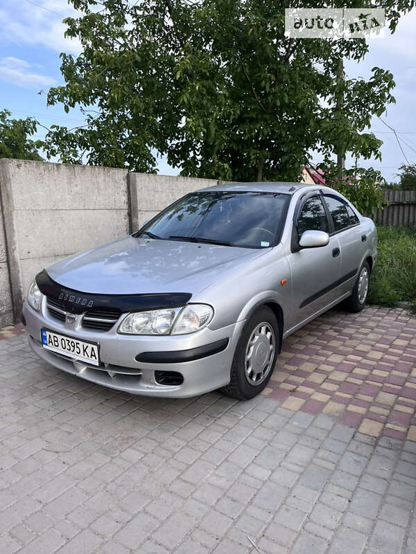 2001 nissan almera