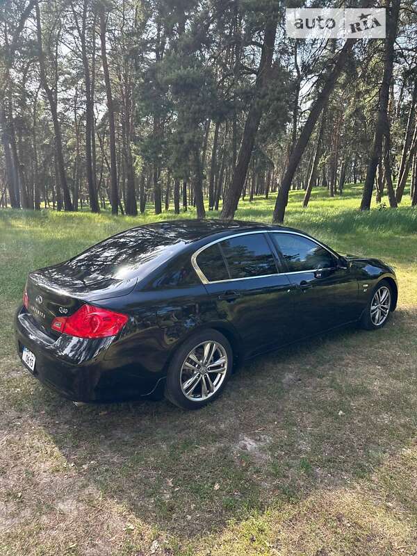 2014 infiniti q40