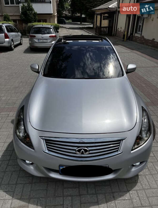 2012 infiniti g37