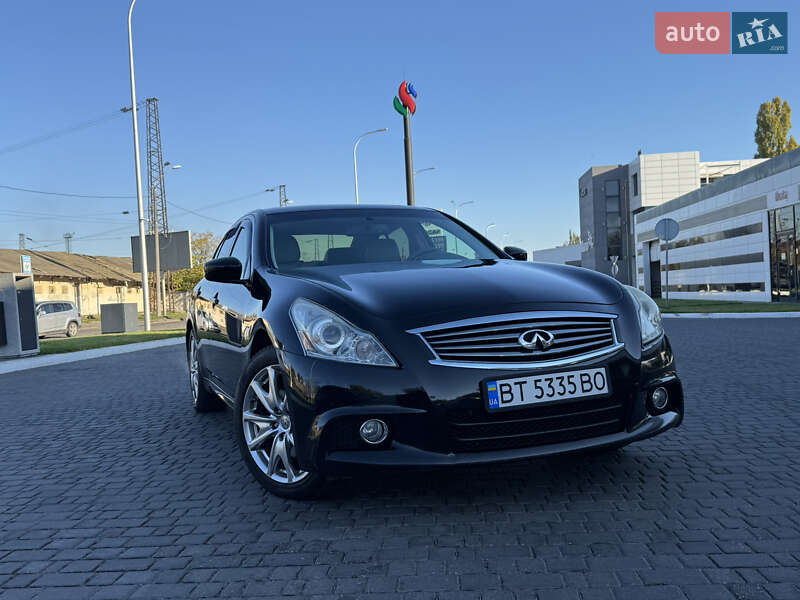 2011 infiniti g37